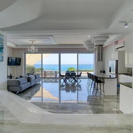 Seafront 2 Villa